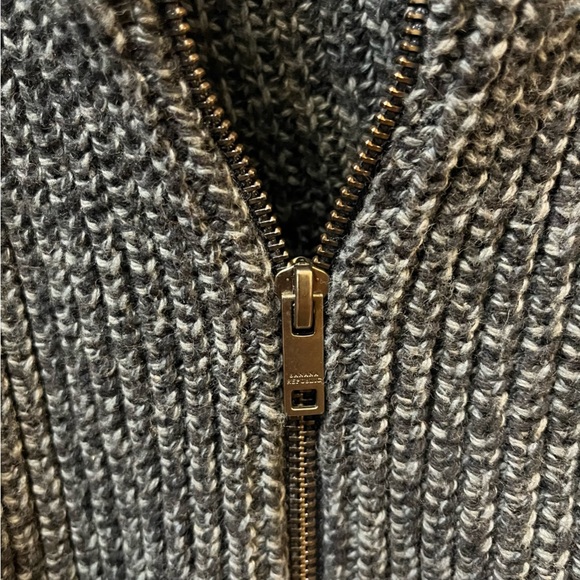 Men’s Banana Republic Cardigan - Picture 3 of 5